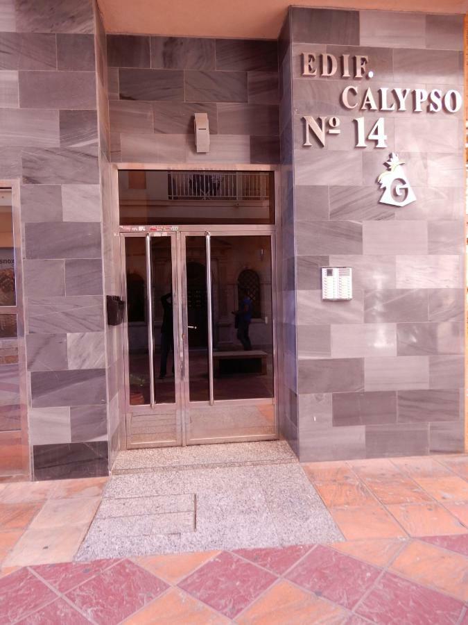 Edificio 1º Linea De Playa, En Paseo Maritimo De Torrevieja, Alicante, Costa Blanca Exterior photo