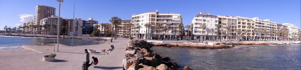 Edificio 1º Linea De Playa, En Paseo Maritimo De Torrevieja, Alicante, Costa Blanca Exterior photo